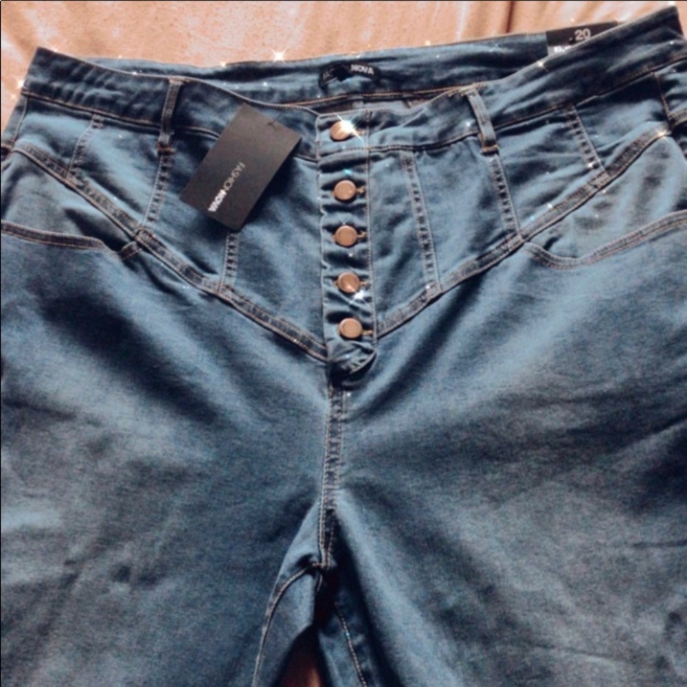 NWOT SIZE 20 Fashion Nova High Waisted Jeans